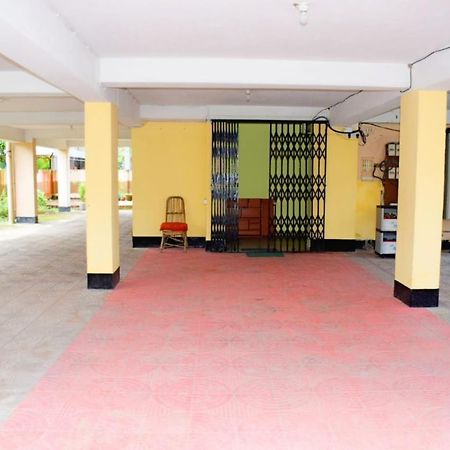 The Tavern Orchid Hotel Kolkata Bagian luar foto