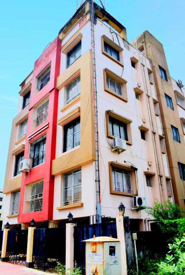 The Tavern Orchid Hotel Kolkata Bagian luar foto