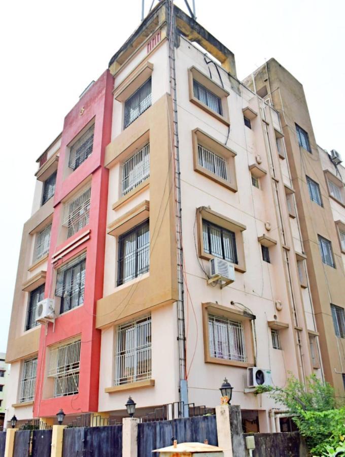 The Tavern Orchid Hotel Kolkata Bagian luar foto